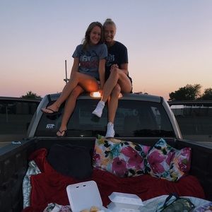 Meet your Posher, Calista